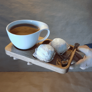 Поднос деревянный «Для подачи кофе».